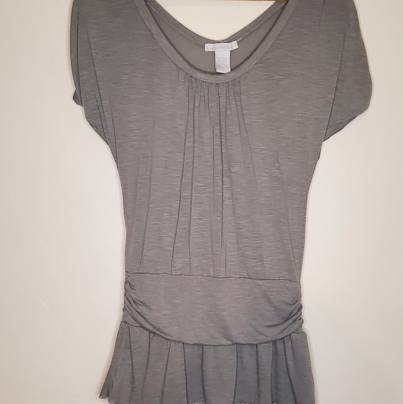 Light Gray Short Sleeve Tunic with Gathered Details - Picture 9 of 10